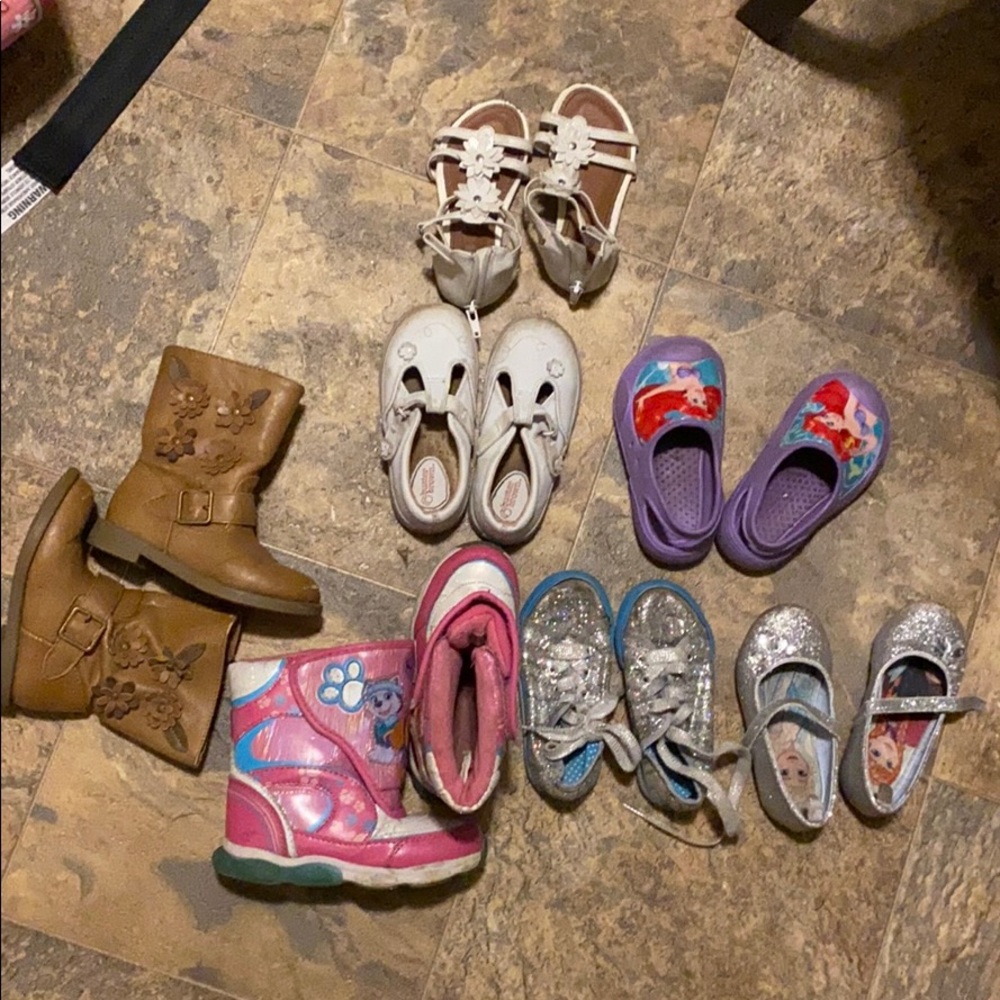 Shoes (size 8)